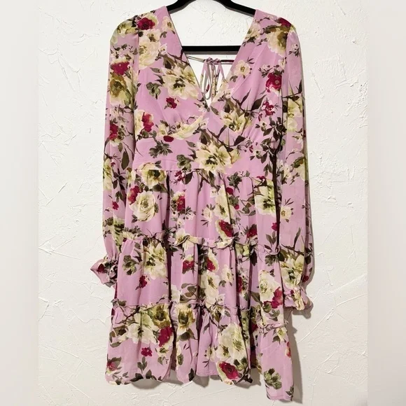 NWT Lush Long Sleeves Open Back Floral Pink Tiered Dress SZ Large - Picture 2 of 10